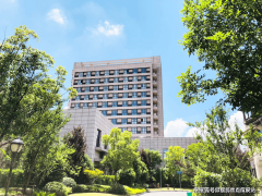 优良；开辟商收取客户的可退回的款子（一般能